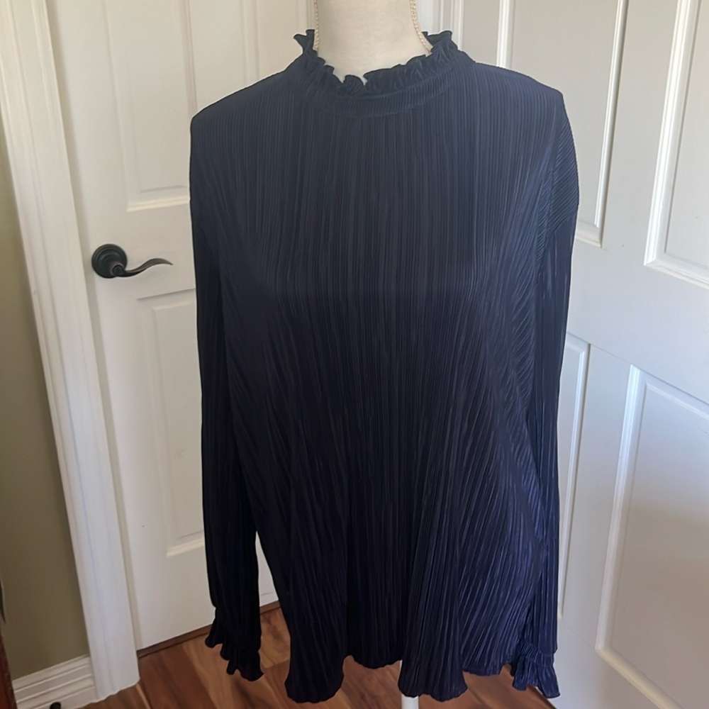 Pleated top